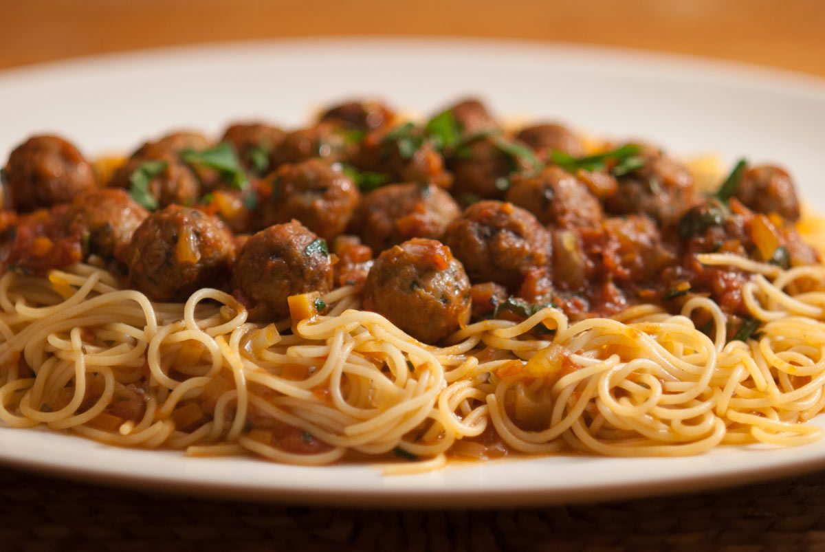 Tiny Spaghetti and Meatballs